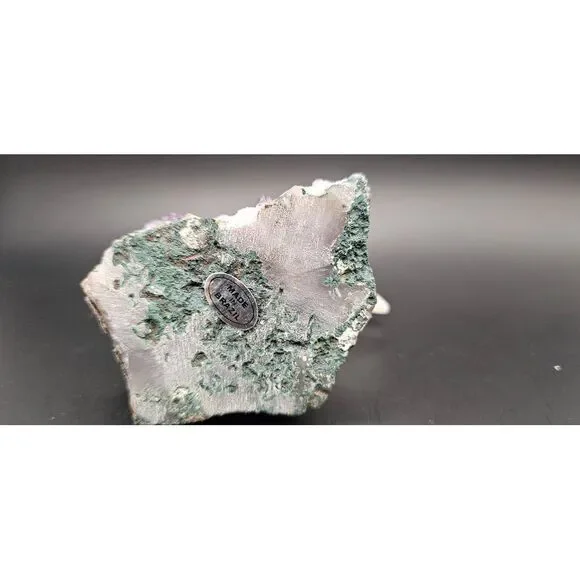 Natural stone hand carved tropical fish - Picture 2 of 4